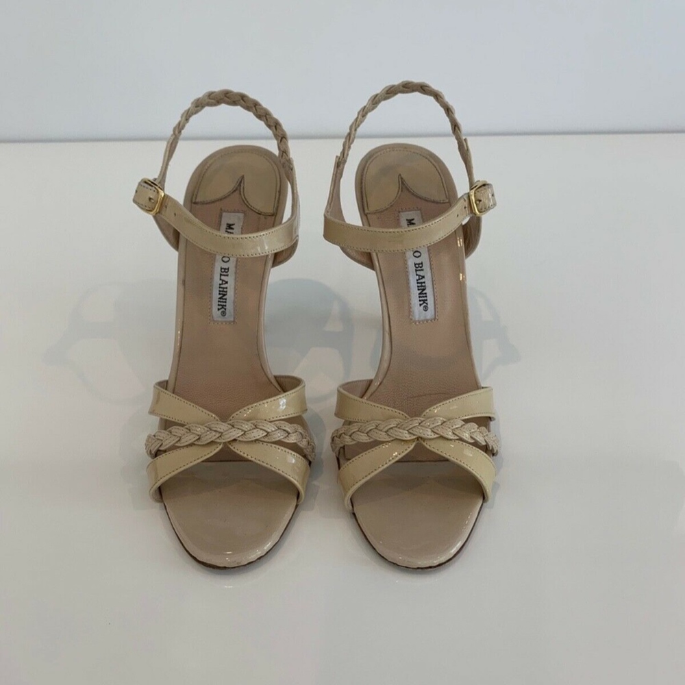 MANOLO BLAHNIK M-LIFFI BEIGE PATENT LEATHER SANDALS SIZE IT 37.5 / US 7.5